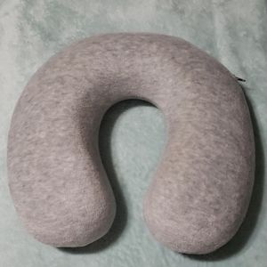 Firm microfiber travel pillow